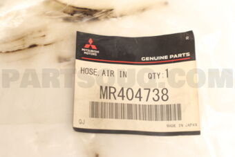 MR404738 DUCT,A/CLNR TO THROT BODY