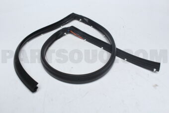 MR437186 W/STRIP,B/DR OPENING,UPR