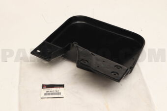 MR463742 MUD GUARD,FR RH