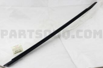 MR487151 MLDG,F/DR WDO BELT LINE,LH