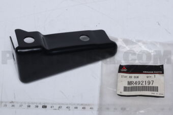 MR492197 STAY,RR BUMPER