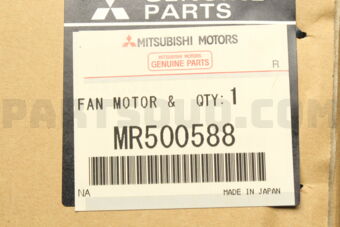 MR500588 MOTOR & SHRD,A/C COND FAN
