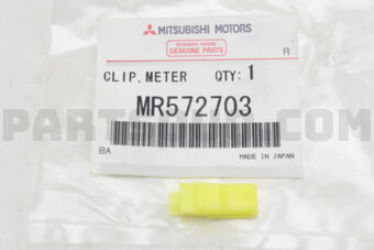 MR572703 CLIP,METERBEZEL