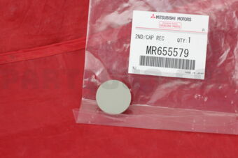 MR655579 CAP,2ND SEAT