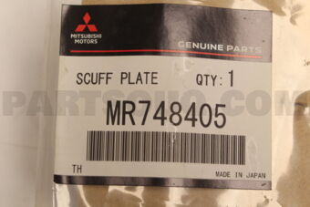 MR748405 SCUFF PLATE,RR RH