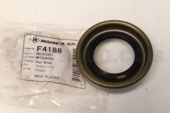 MB393807 WHEEL HUB RR OUTER