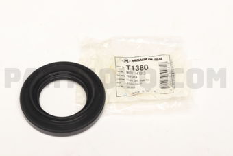 T1380 DIFF PINION SEAL RH