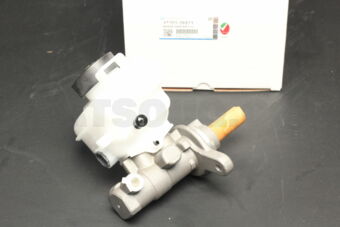 4720126811 BRAKE MASTER CYL