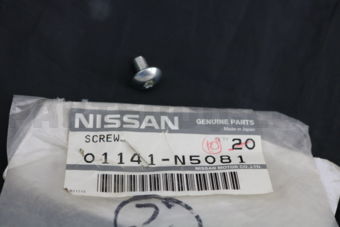 01141N5081 SCREW
