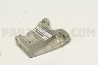 11232AX60B BRACKET-ENGINE MOUNTING,RH
