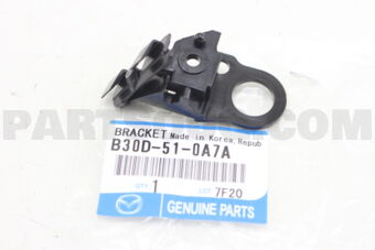 132246N20B Nissan BOLT ROCKER COV