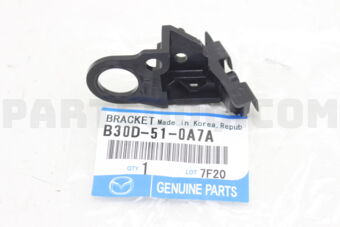 132246N20B Nissan BOLT ROCKER COV