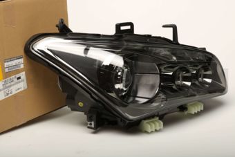 260101LA6A LAMP ASSY-RH