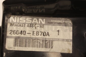26040EB70A BRACKET ASSY-HEAD LAMP,RH