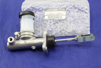 3061070F50 CYLINDER ASSY-CLUTCH MASTER