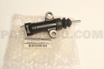 30620VB370 CYLINDER ASSY-CLUTCH OPERATING