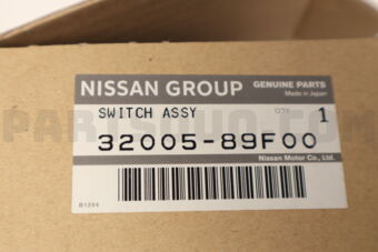 3200589F00 Nissan SWITCH ASSY