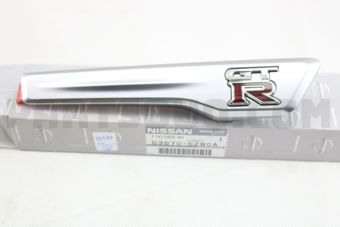 6387062B0A FINISHER FRONT FENDER,RH