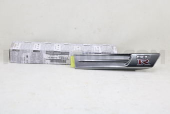 63870KB50A FINISHER-FRONT FENDER,RH