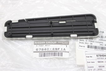 678404GF1A FOOTREST ASSY