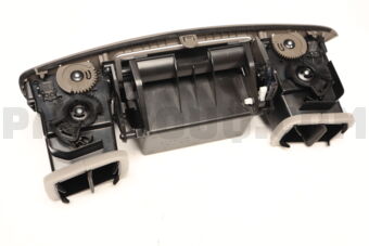 68247VS75A Nissan FINISHER-CLUSTER LID