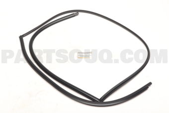 727528H300 MOULDING-WINDSHIELD UPPER,CENTER
