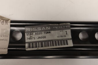 74871JA000 STAY ASSY-TUNNEL