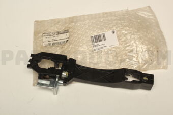 80611ZP05A BRACKET-OUTSIDE HANDLE,LH