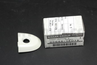 806441FU1A ESCUTCHEON ASSY-DOOR OUTSIDE HANDL