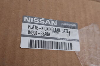 849906SA0A Nissan PLATE-KICKING TAIL GATE