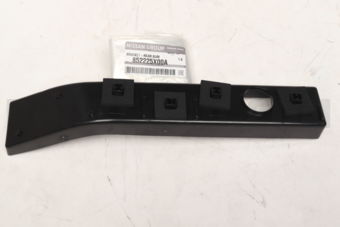 852225X00A BRACKET-REAR BUMPER SIDE,RH