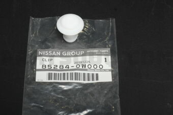 852840W000 CLIP