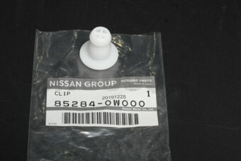 852840W000 CLIP