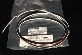 93845VD204 RUBBER ASSY-REAR