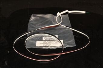 93845VD204 RUBBER ASSY-REAR