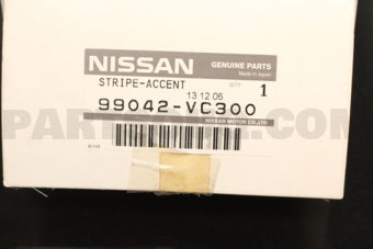 99042VC300 STRIPE-ACCENT,FRONT FENDER RH