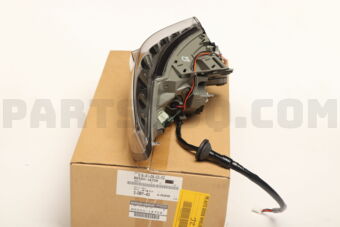 B65501A70A Nissan LAMP COMB RR,RH