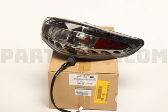 B65501A70A Nissan LAMP COMB RR,RH