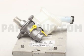 D60101HB0C CYLINDER ASSY BRAKE MASTER