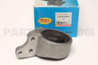 112100M600 ENG MTG RH (A/T)
