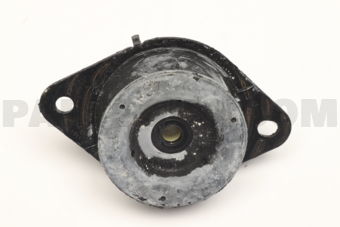 8200003824 GEAR BOX MOUNTING