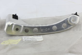 57707AG360 BRKT CORNER R SDNRH