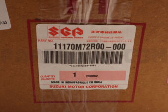 11170M72R00 COVER ASSY, CYLINDER HEAD
