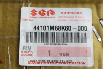 44101M68K60 SHAFT ASSY, FRONT DRIVE RH