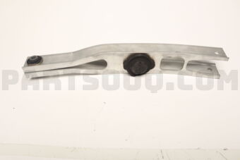 4635057L00 ARM ASSY, RR SPNSN LOWER
