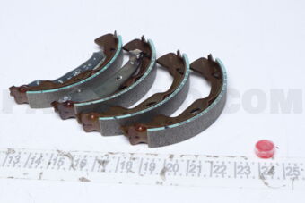 53200M54T00 SHOE SET