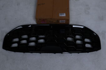 71741M75T00W9K GRILLE,RADIATOR UPPER