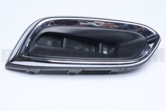 71830M82R00C48 BEZEL, RR REFLECTOR, R