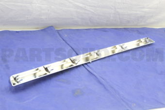 7214160K000PG GARNISH,F/GRILLE LOWER(CHROME)