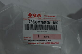 73630M79M00BJC LOUVER, SIDE VENT RH